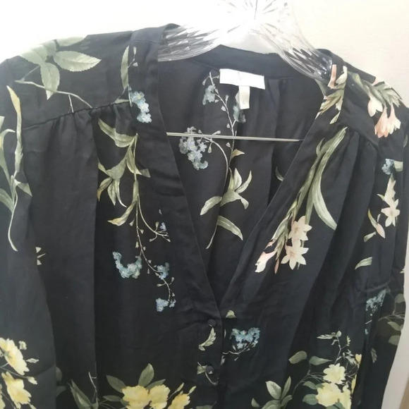 Joie  Navy Blue Floral V-neck Button Up Silk Blouse L - Picture 3 of 8